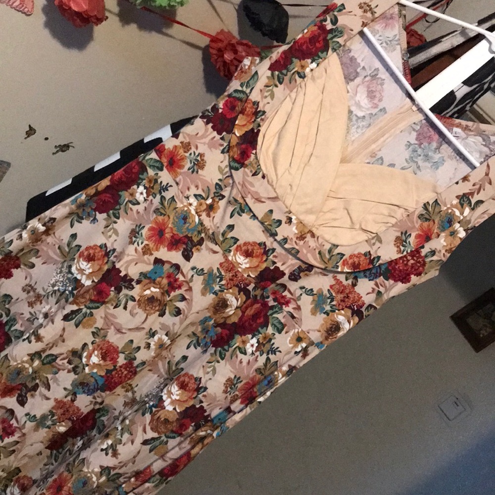 Lindy Bop Sweetheart Floral Print